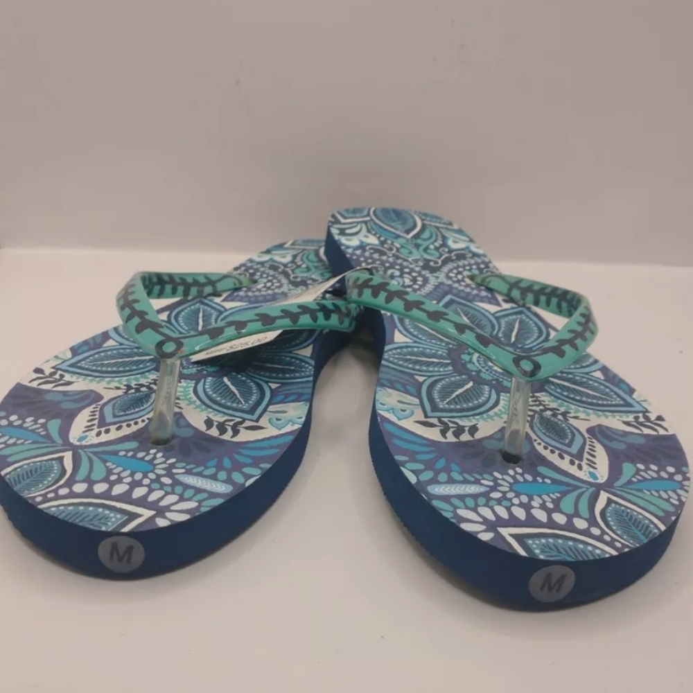 NWT Women's Vera Bradley Blue Island Medallion Flip-flops - Picture 7 of 10